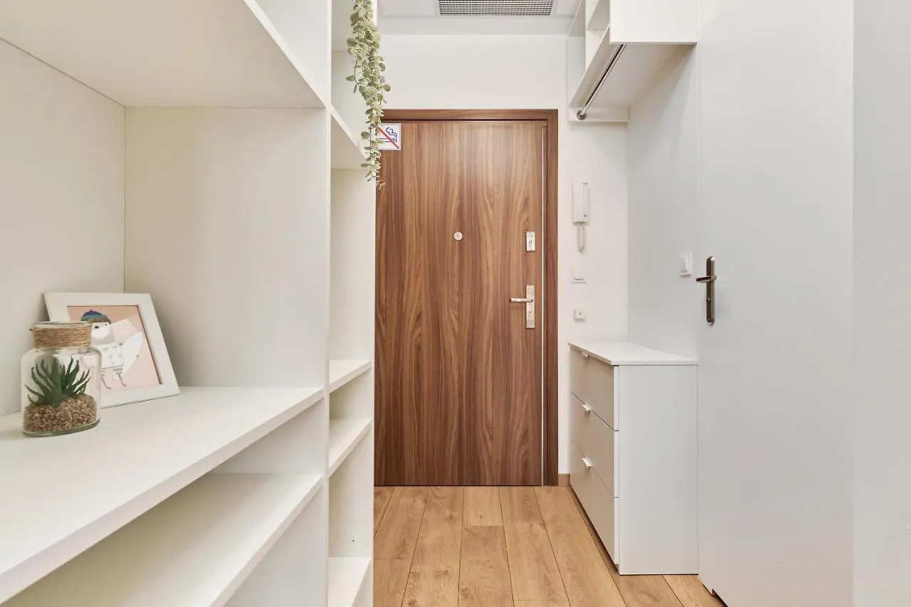 Apartment By The Oder River Wroclaw By Noclegi Renters